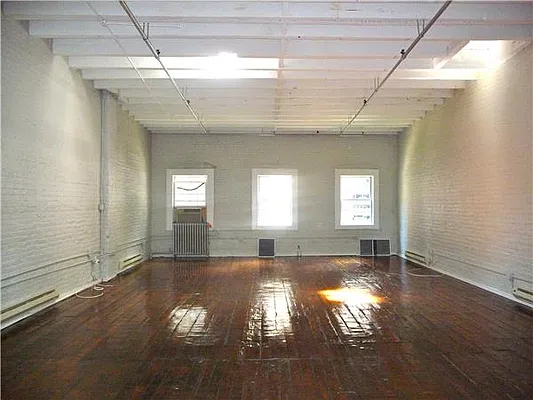 Rented by Maz Group NY | media 17