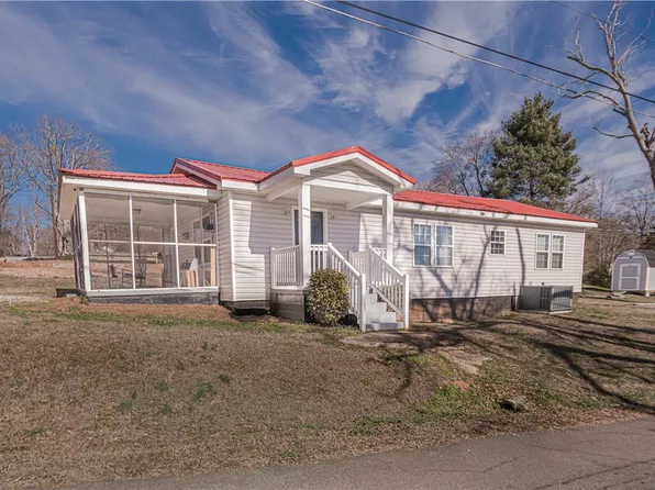 109 Pace St, Easley, SC 29640