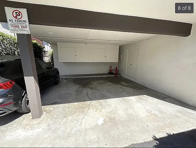 445 W Oak St #8 — Photo 1