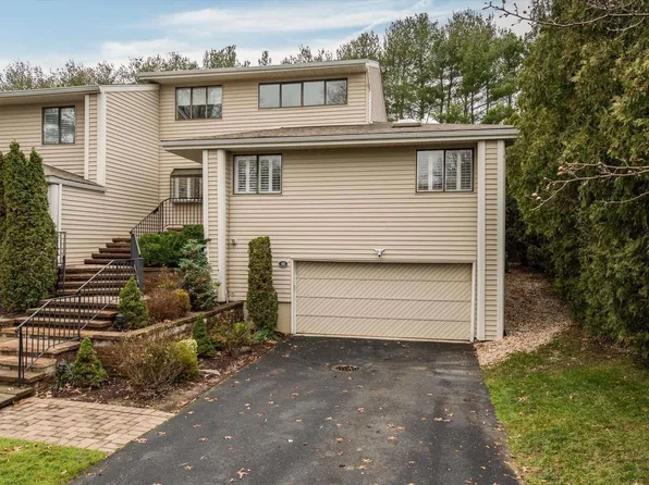 46 Chestnut Lane #23, Woodbury, NY 11797