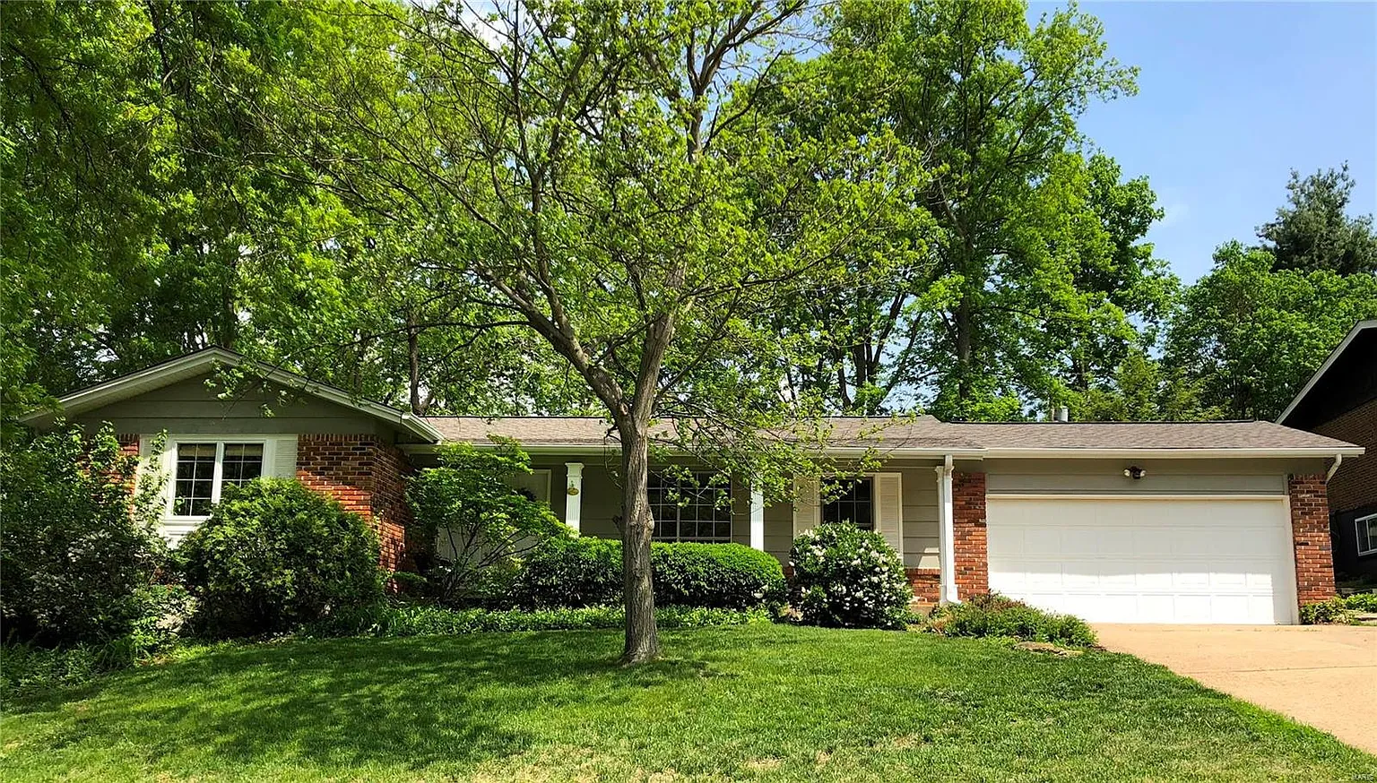 303 Morewood Dr photo 1