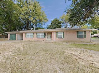 619 9th St, Terrell, TX 75160