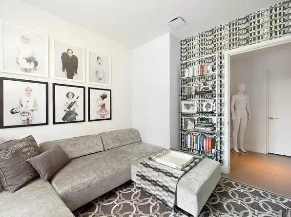 305 East 51st Street 6G image 2 of 14