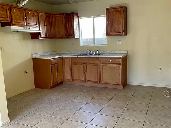 3rd image of 3538 Baldwin Ave #3538