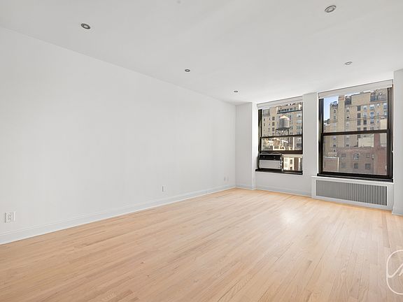 4th image of 270 Park Ave S APT 7E