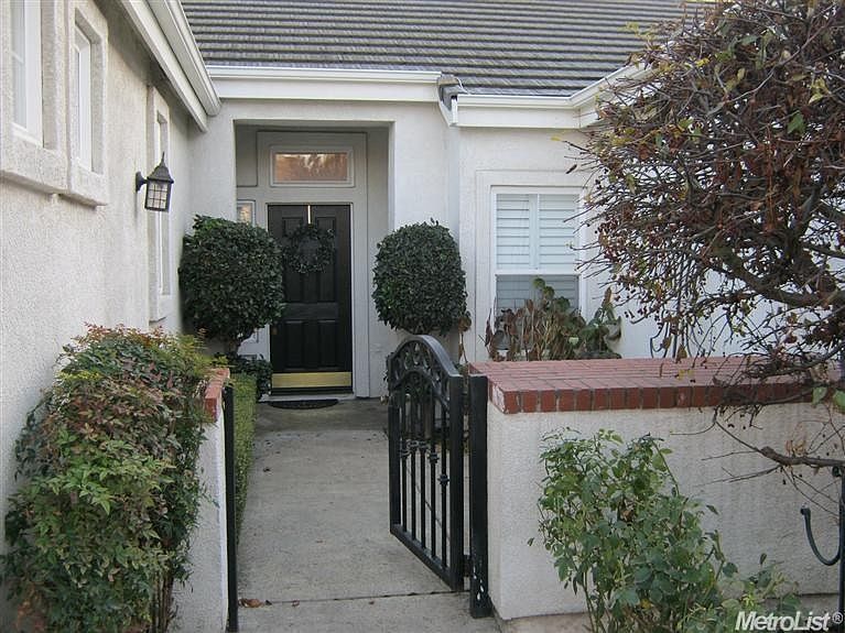 1st image of 3362 Heatherbrook Dr