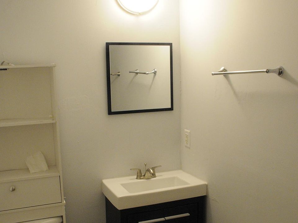 1st image of 776 Jessamine Ave E #1