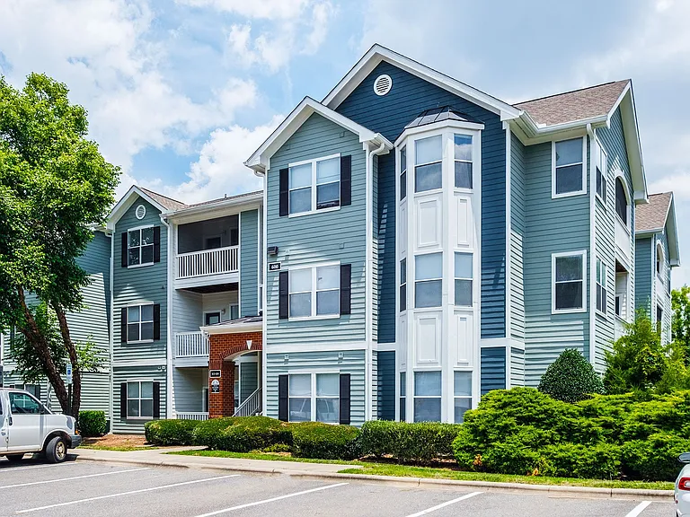 Welcome Home to Bexley Square at Concord Mills
