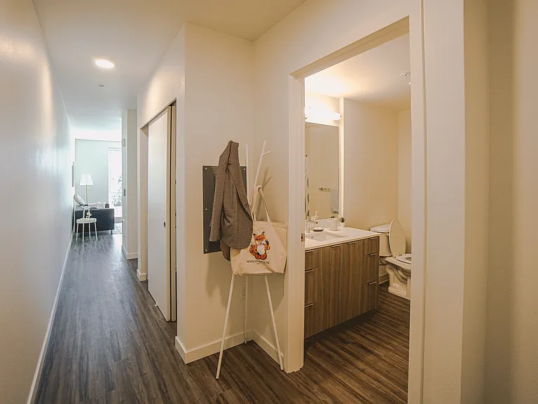 Ori Stone Way Apartments — Photo 51