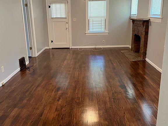 3rd image of 7044 South Benton