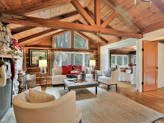 4th image of 321 Blakewood Way