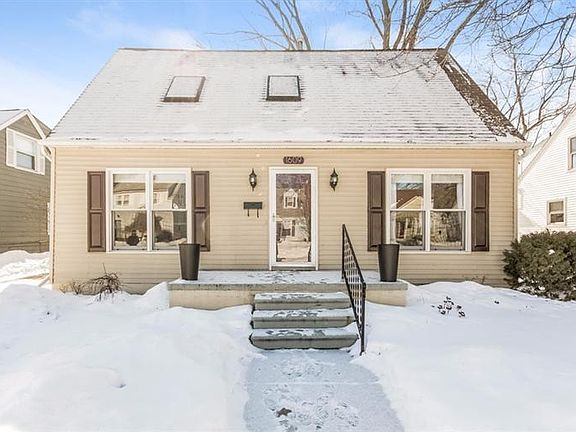 2nd image of 1609 West Blvd