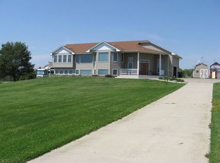 12056 SE Vandalia Dr, Runnells, IA 50237