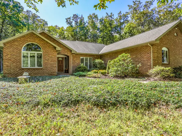 1136 Ranck Rd, New Holland, PA 17557