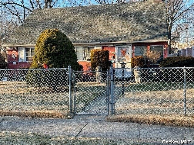 1st image of 601 Hollywood Avenue