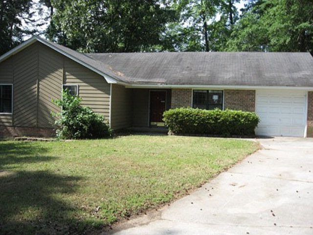 1st image of 130 Avery Ct