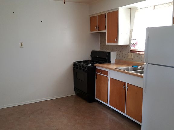 Kitchen 2nd floor unit
