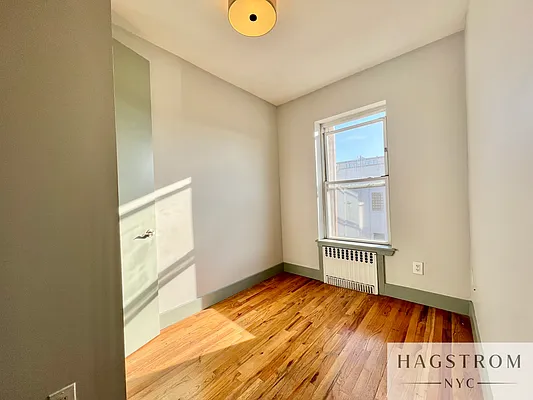 Rented by Hagstrom Management Inc | media 11