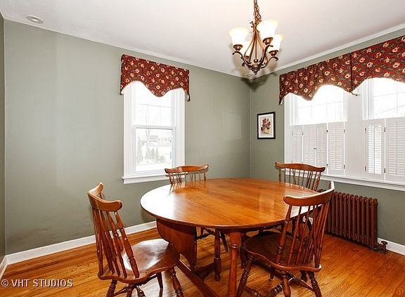 4th image of 23 N Warwick Ave