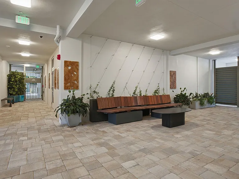 41 SW Seminole St #204 — Photo 24