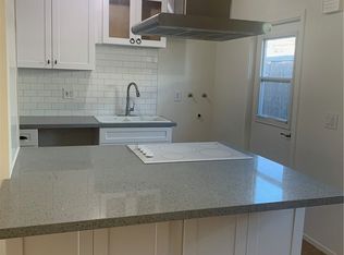 2213 American Ave, Costa Mesa, CA 92627