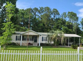 104 N Janet Dr, Crescent City, FL 32112