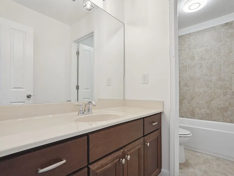 3951 Baverton Dr — Photo 25