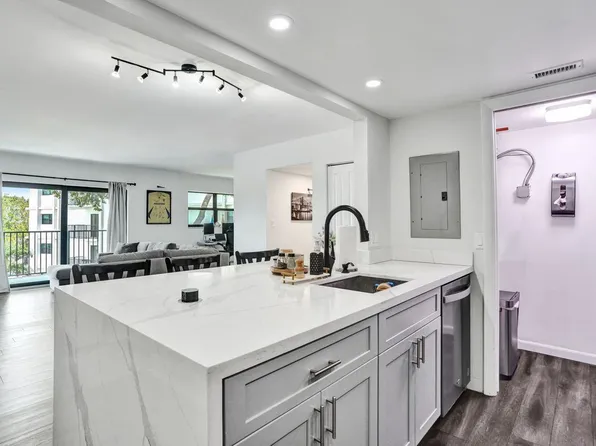 1000 RIVER REACH Drive #321, Fort Lauderdale, FL 33315