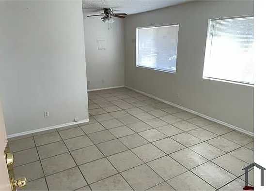 3401 Lafayette Dr NE #B — Photo 1