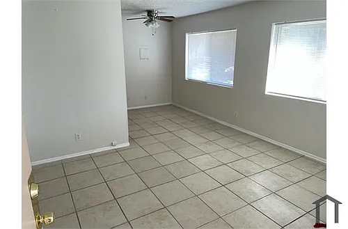 3401 Lafayette Dr NE #B Photo 1