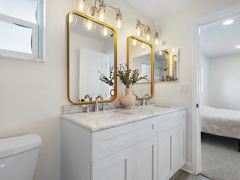 5273 Denver St NE — Photo 6