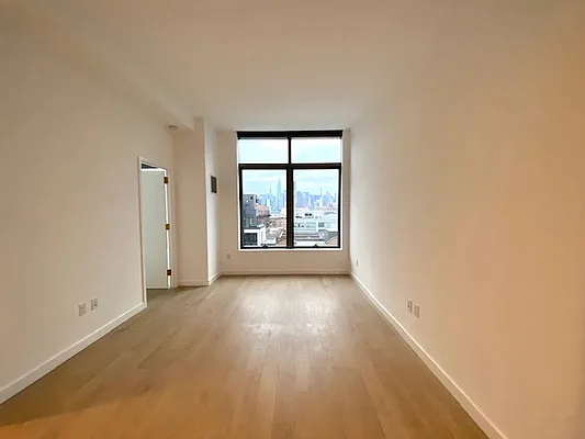 Rented by Modern Spaces | media 12