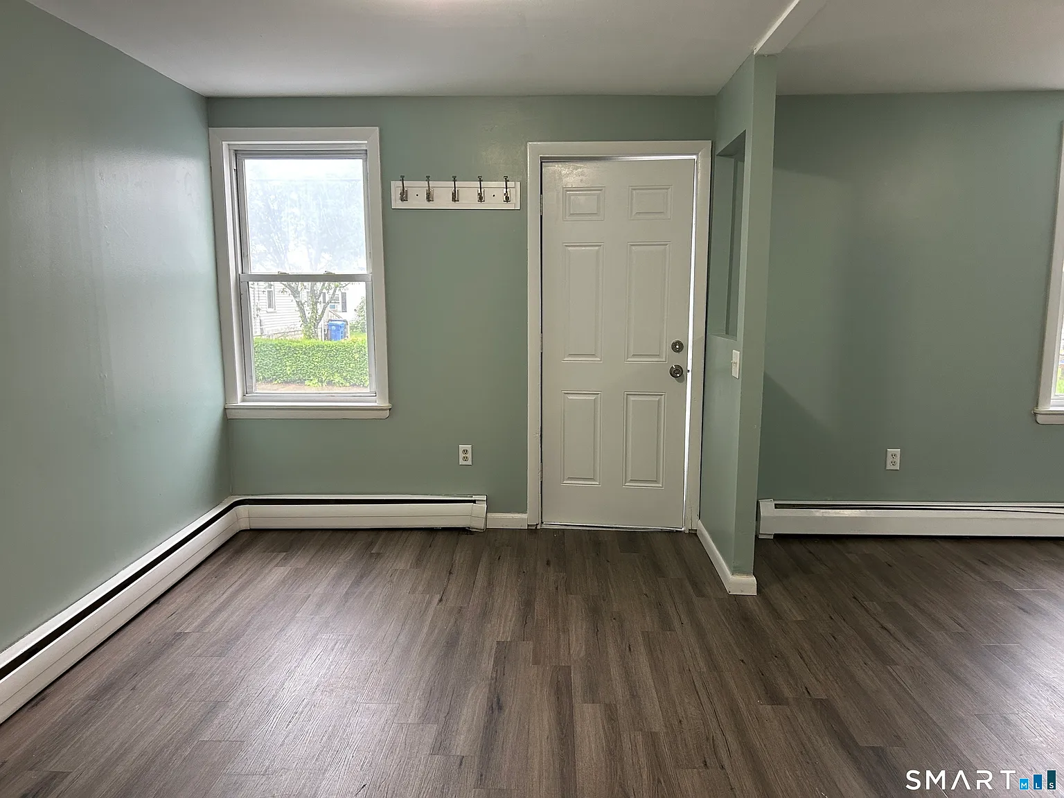 3 bed, 1.5 bath, 950 sqft, $1,675 — Photo 4