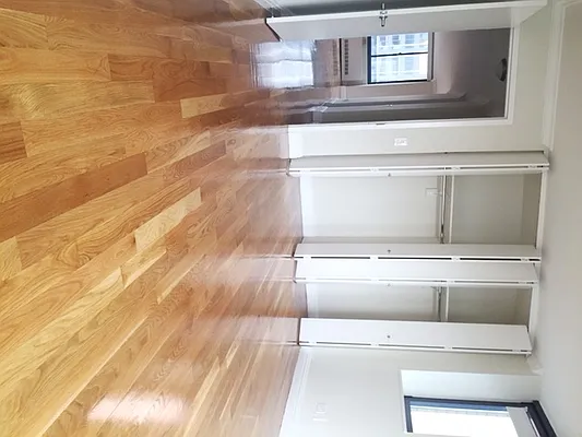 Rented by Stonehenge NYC LLC | media 32