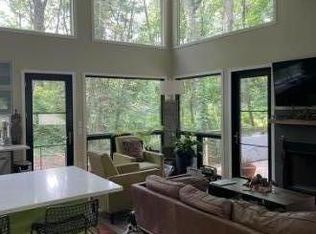 8501 Locust Ave, Gary, IN 46403