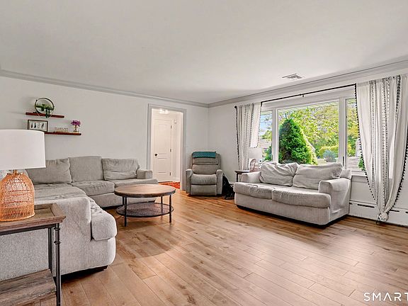 5th image of 45 Lynwood Drive