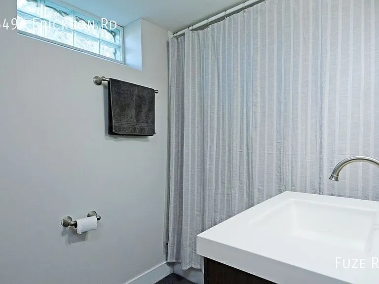 5494 Erickson Rd — Photo 16