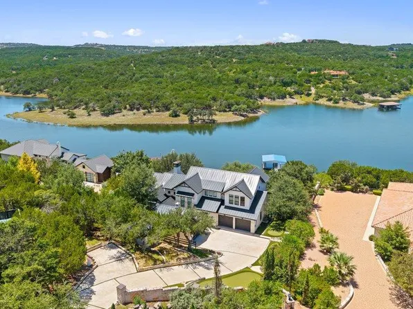 821 S Angel Light Dr, Spicewood, TX 78669