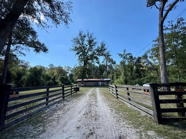 183 NE 197th Ave, Old Town, FL 32680