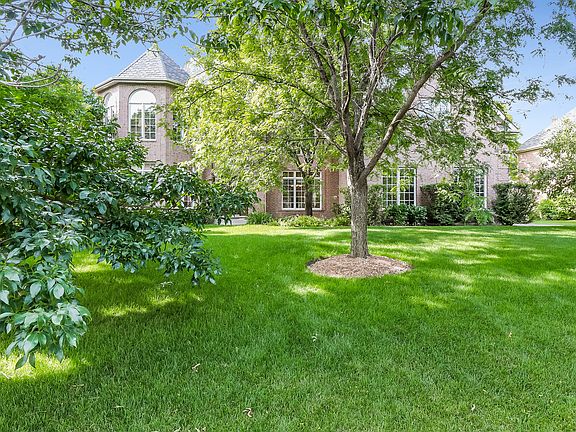 3rd image of 21622 W Mockingbird Ct