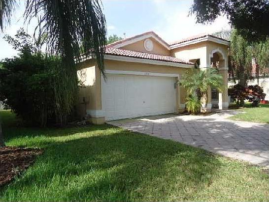 3rd image of 13850 NW 22nd Ct