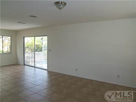 4th image of 2185 SE Aneci St