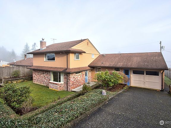 3rd image of 2707 Highland Drive