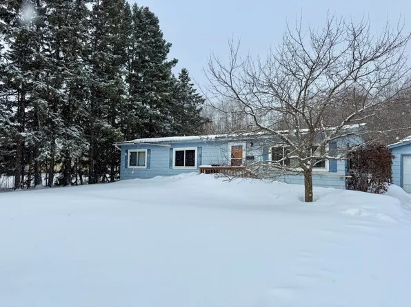 1608 Young St, Sault Sainte Marie, MI 49783