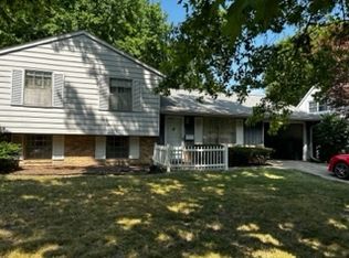 1508 Rutledge Dr, Urbana, IL 61802