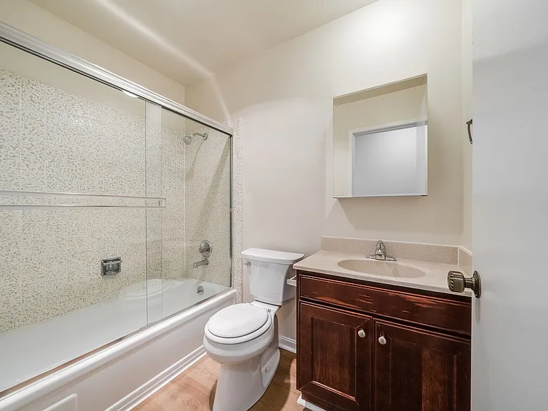 545 Burnett Avenue — Photo 30