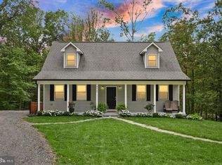 4460 Scotts Rd, Marshall, VA 20115