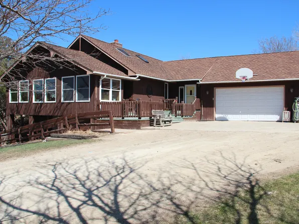 31774 279th St, Winner, SD 57580