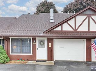 36-3 Tamaron Dr, Waldwick, NJ 07463