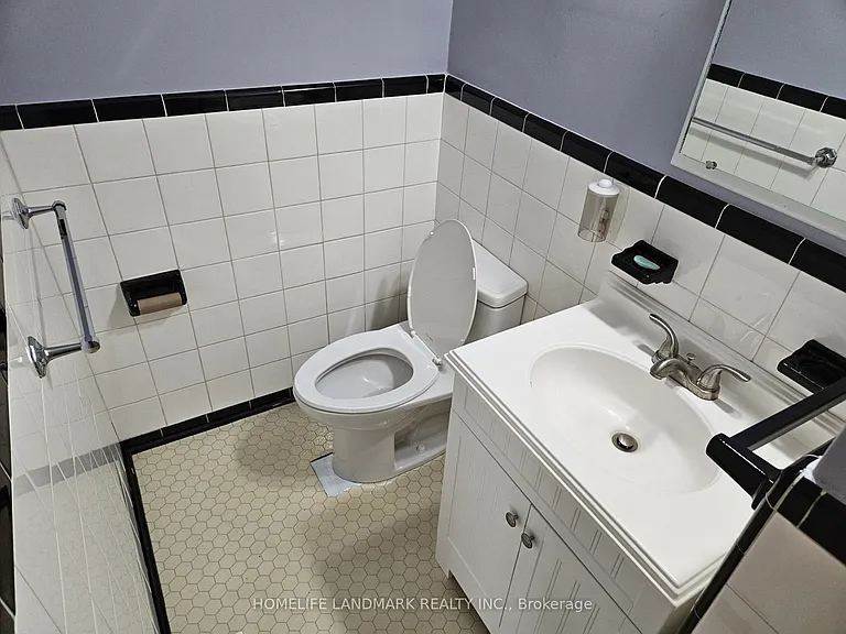 147 Fitzgibbon Ave #MAIN — Photo 13